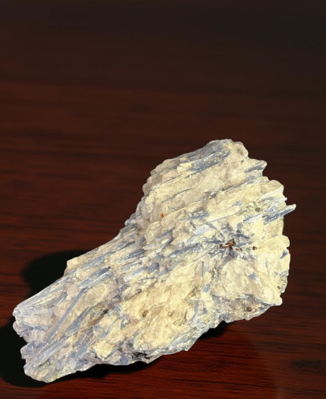 Blue kyanite